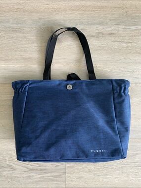 Bugatti Blue Insulated Lunch Bag with Black Straps - Like New